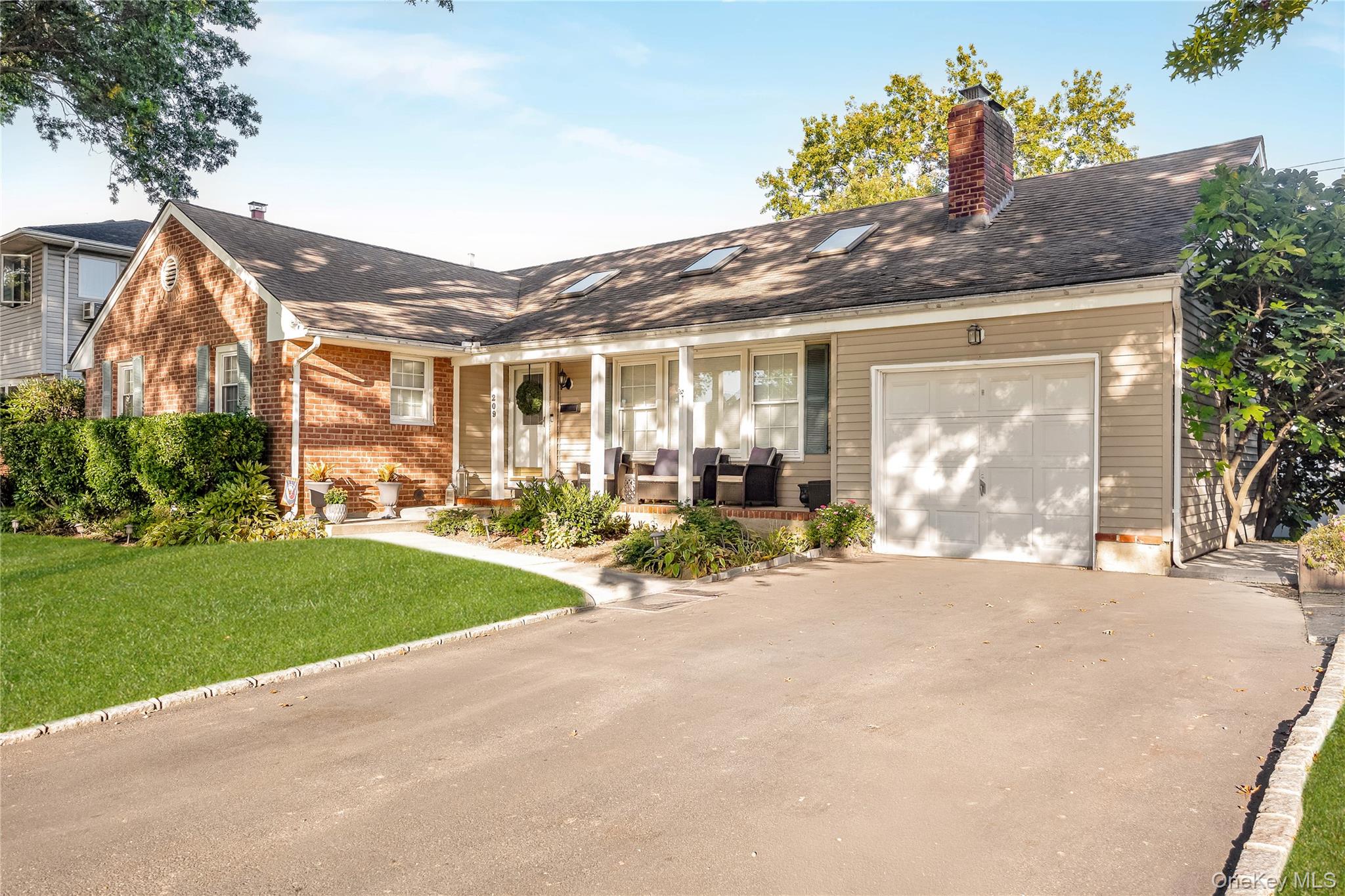 209 Brompton Road, Garden City, NY 11530