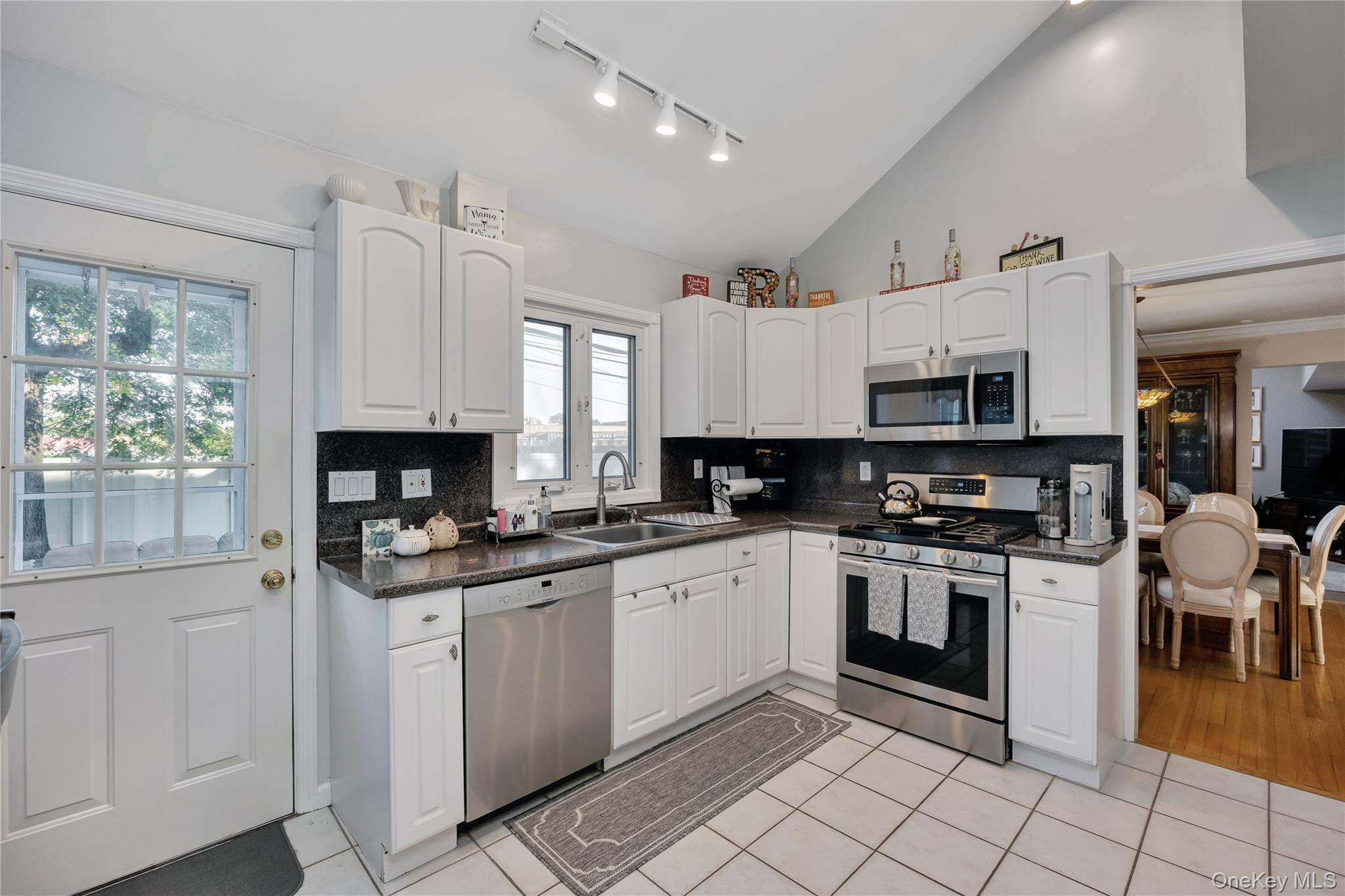 209 Brompton Road, Garden City, NY 11530