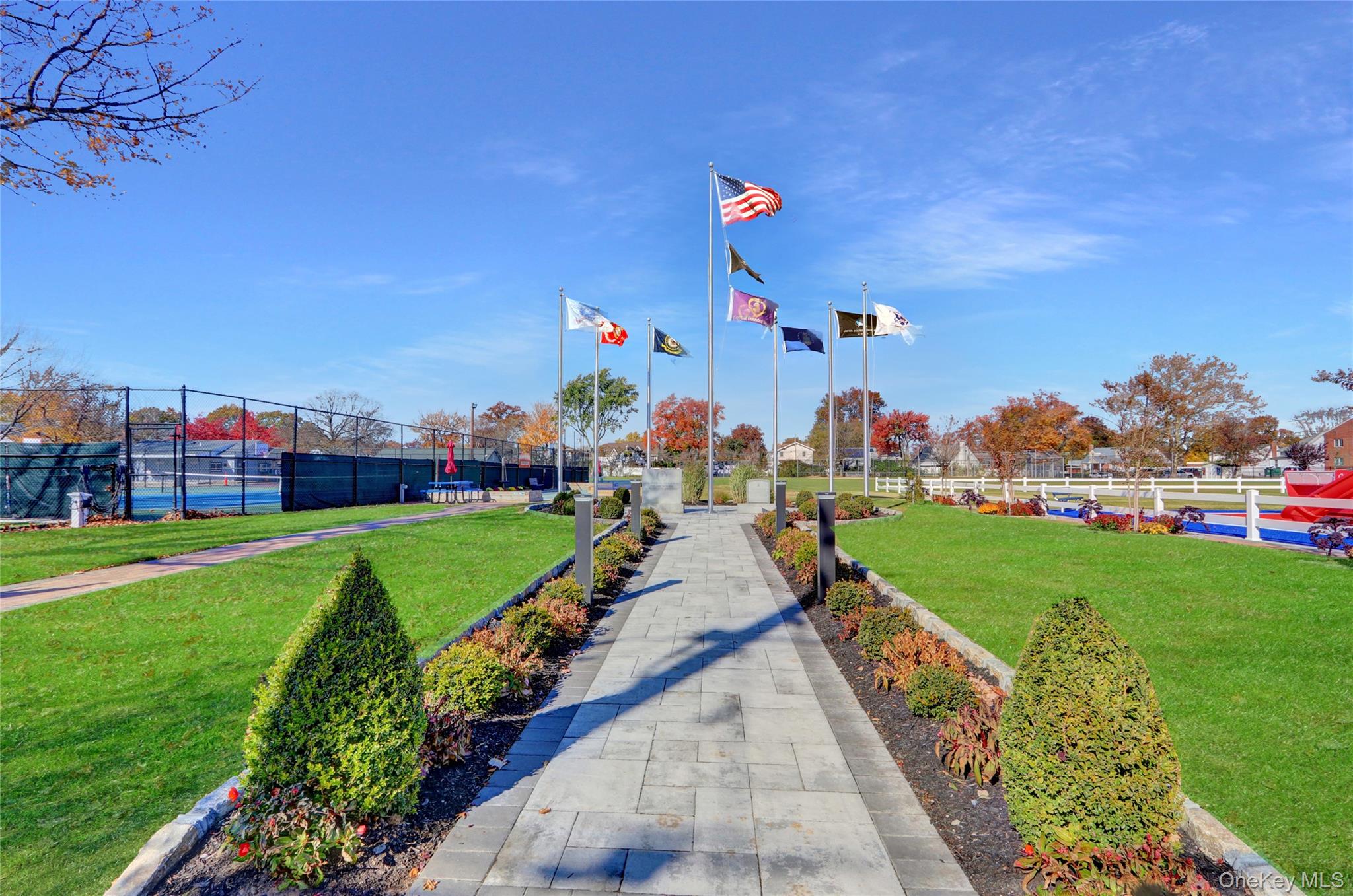 610 Jericho Turnpike, New Hyde Park, NY 11040