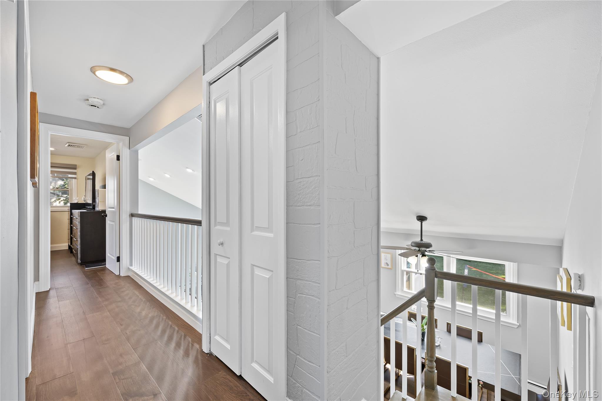 38 Oxford Road, Old Bethpage, NY 11804