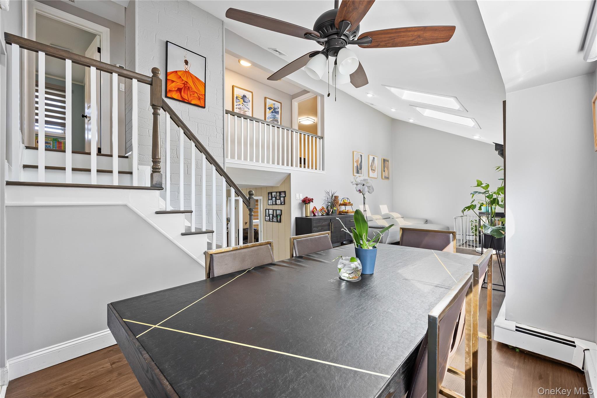 38 Oxford Road, Old Bethpage, NY 11804