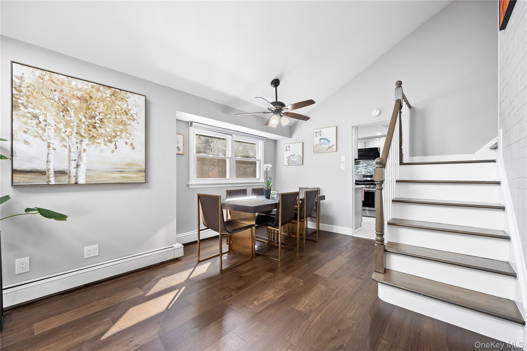 38 Oxford Road, Old Bethpage, NY 11804