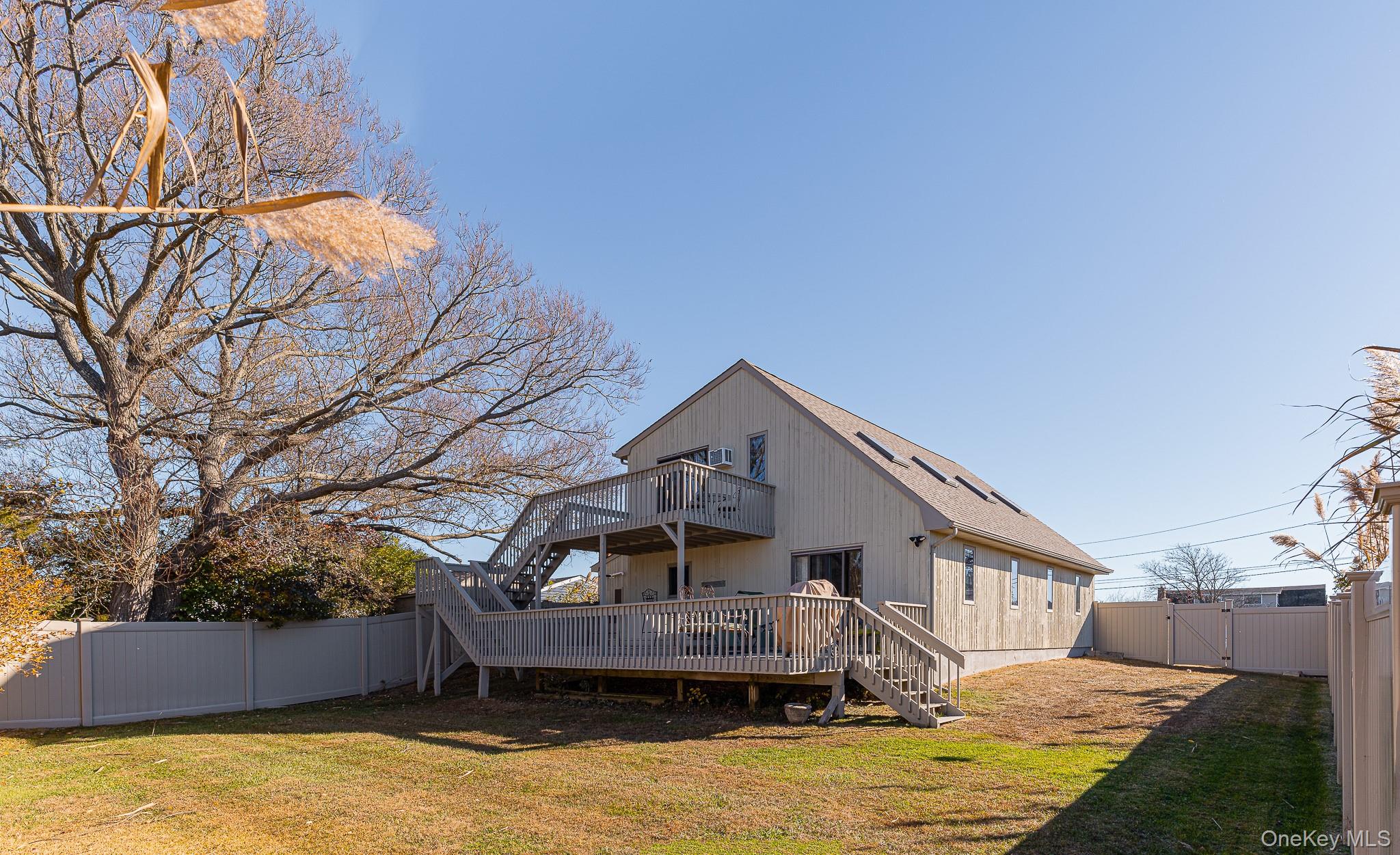 304 S Dunton Avenue, East Patchogue, NY 11772