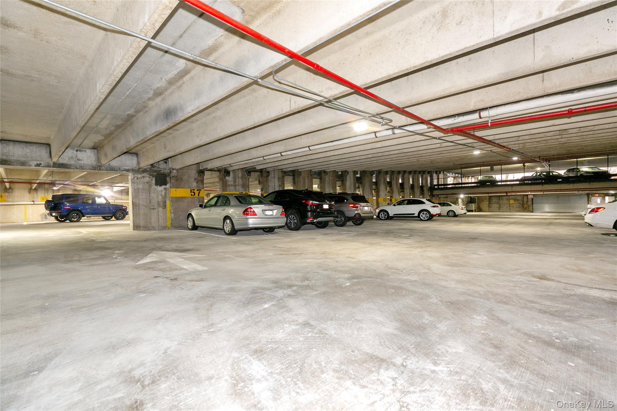 12 BOND Street # 4C, Great Neck, NY 11021