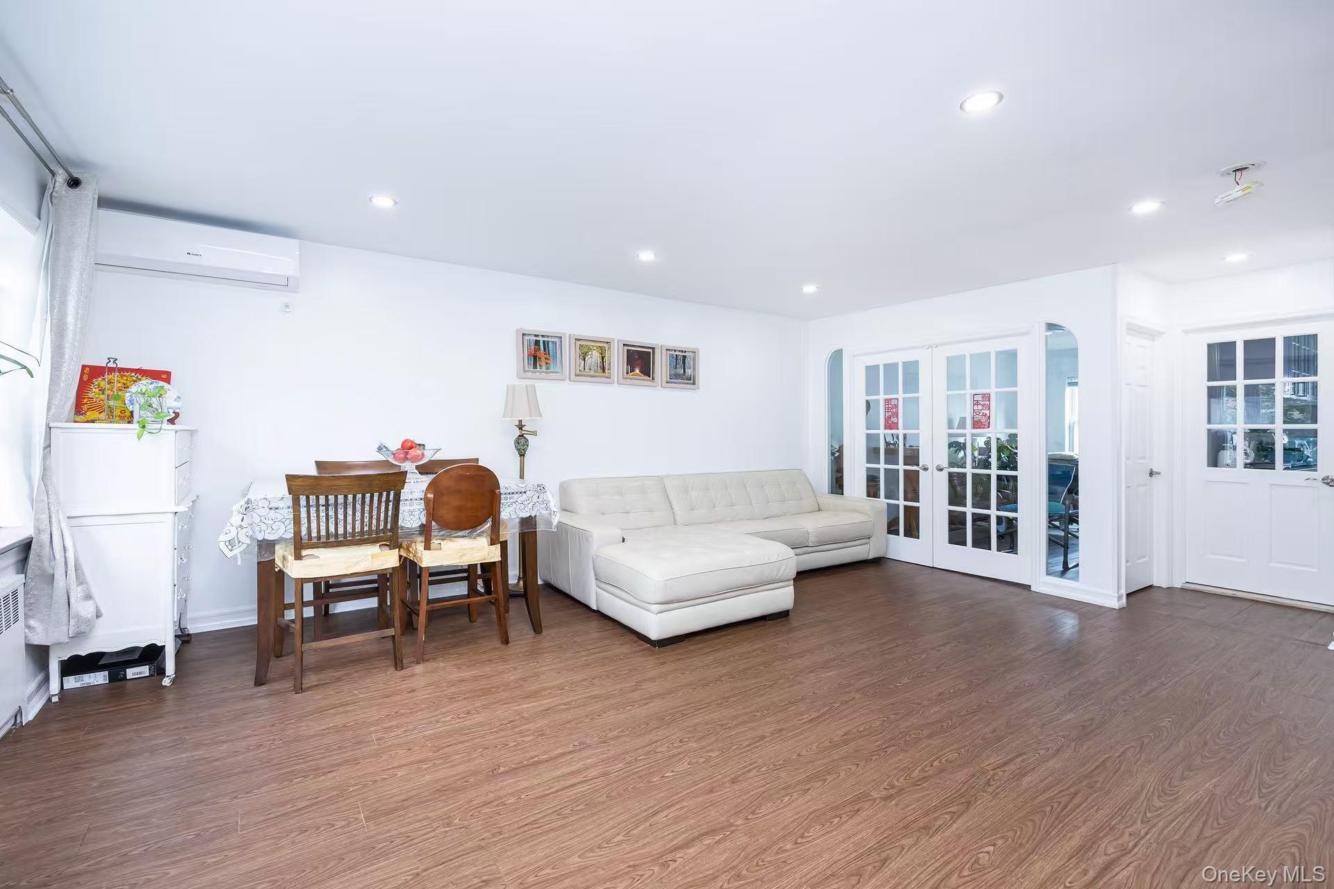 14742 77th Avenue, Flushing, NY 11367