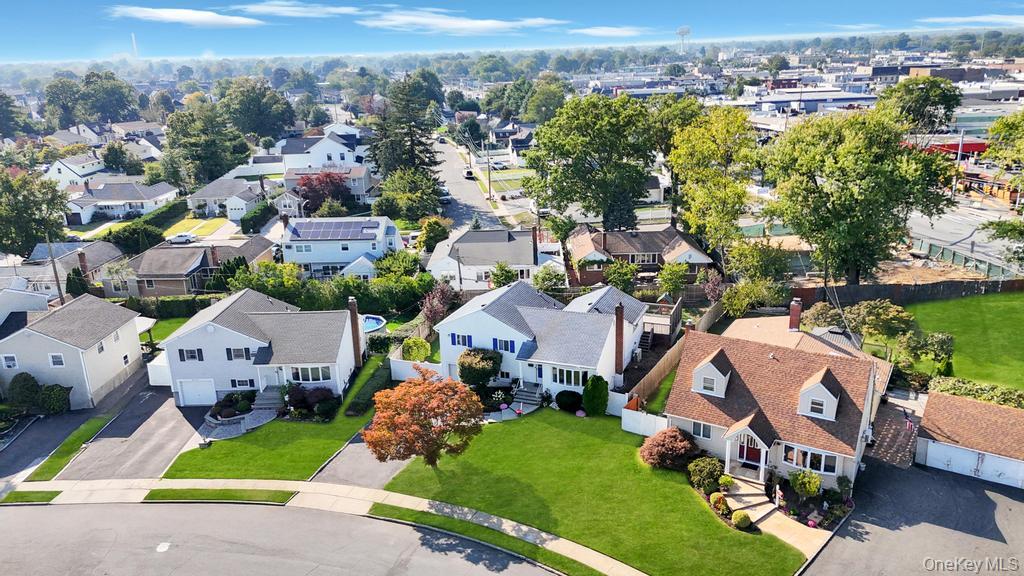 2566 Hyacinth Street, Westbury, NY 11590