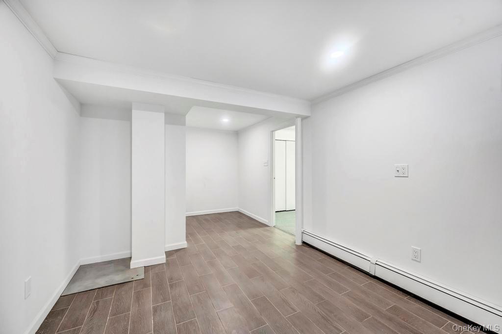 2566 Hyacinth Street, Westbury, NY 11590