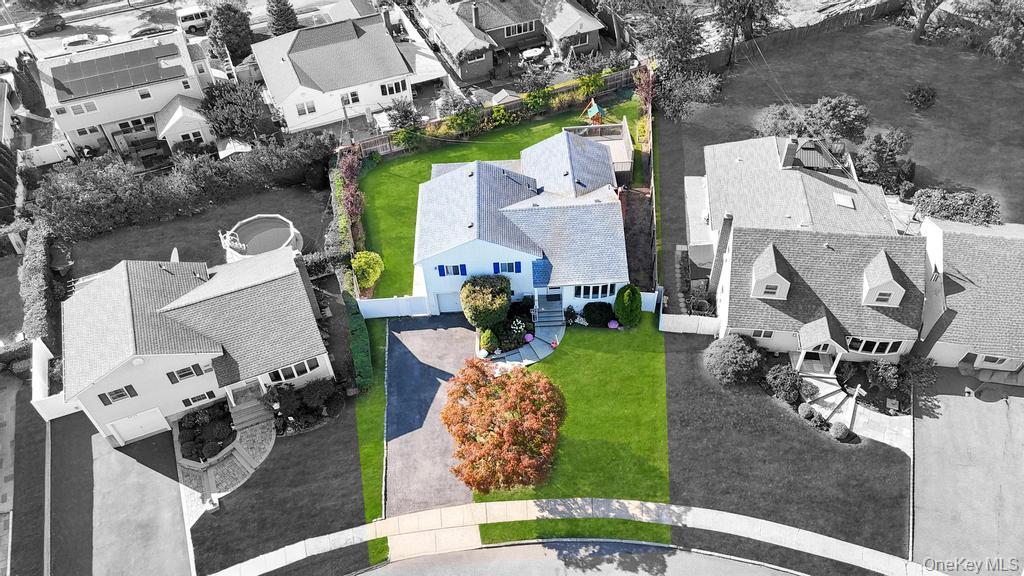 2566 Hyacinth Street, Westbury, NY 11590