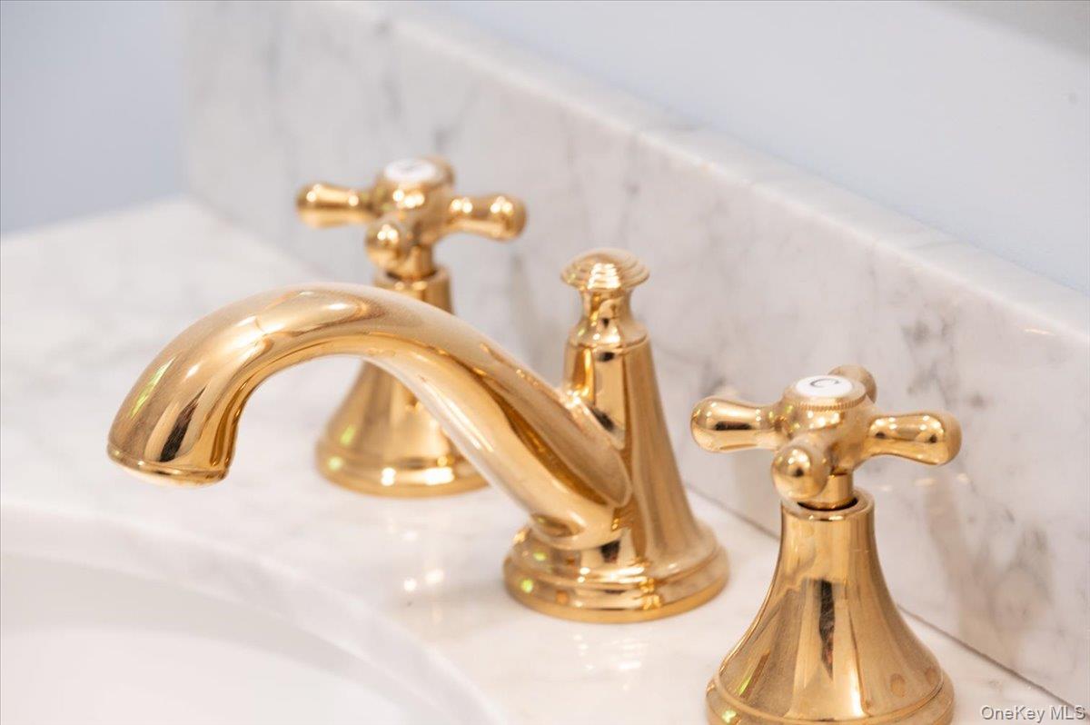 15 Hillside Road, Bronxville, NY 10708