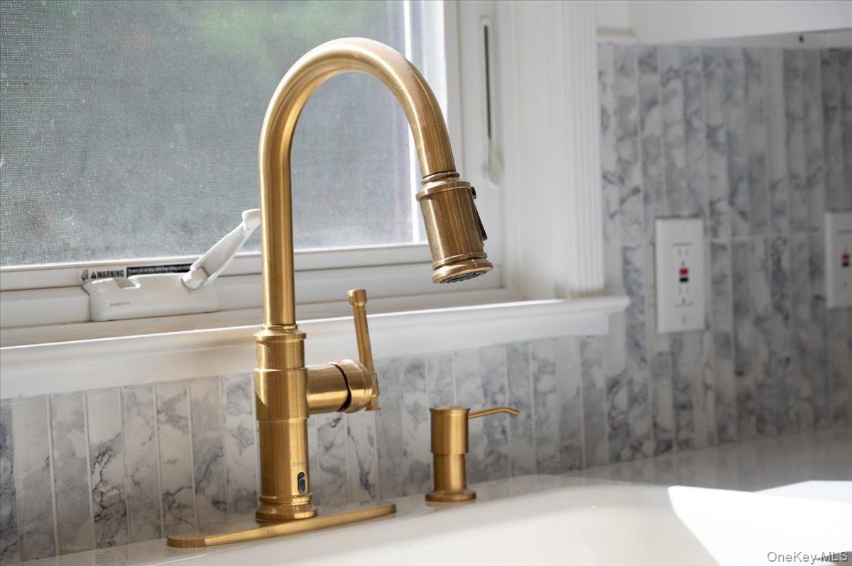 15 Hillside Road, Bronxville, NY 10708