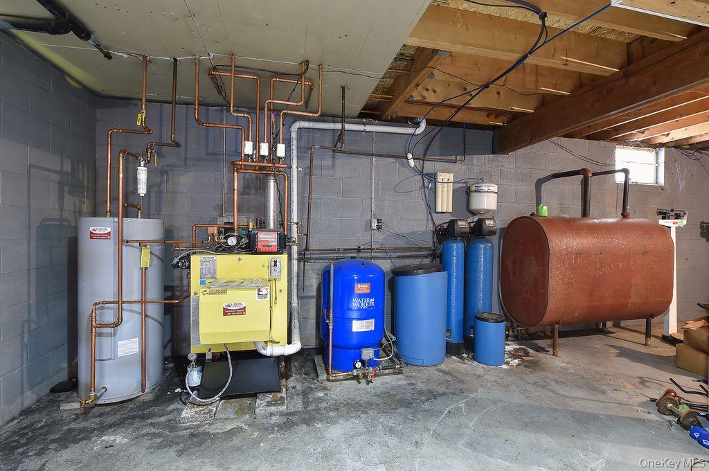 19 Legere Court, Wappingers Falls, NY 12590