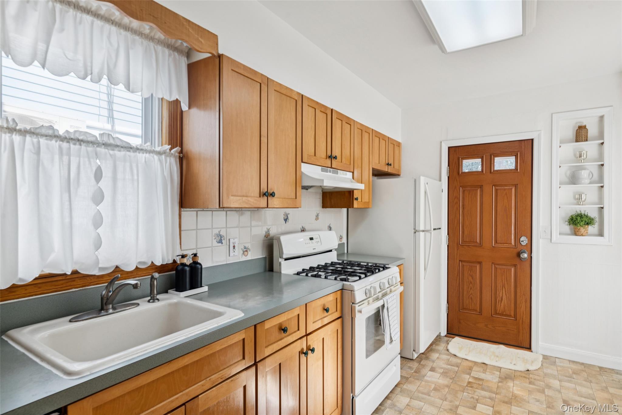 248-30 88th Drive, Bellerose, NY 11426