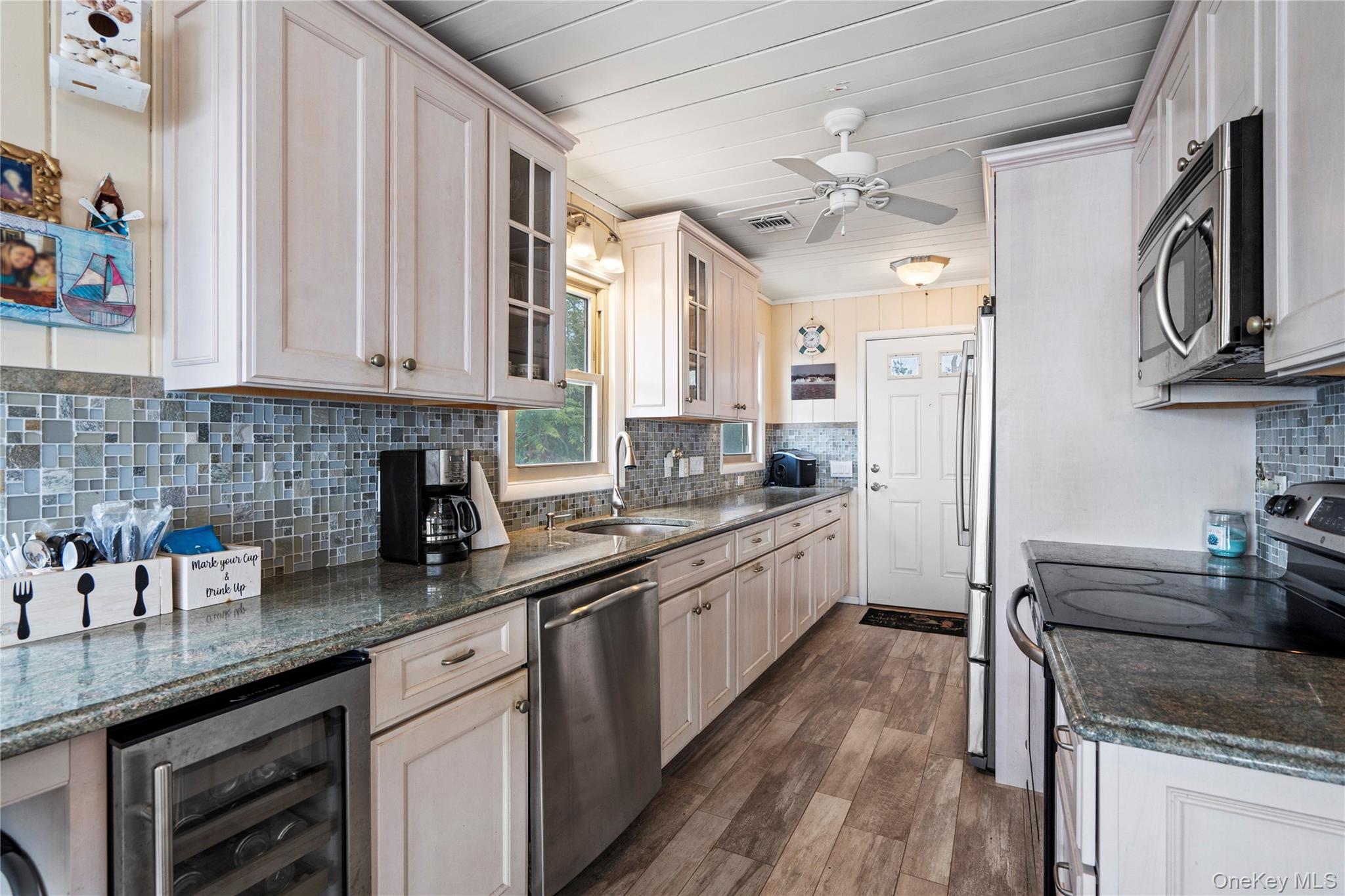 23 Scallop Lane, South Jamesport, NY 11970