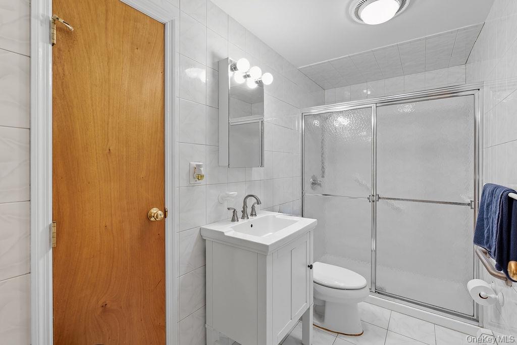 156-14 76th Street, Howard Beach, NY 11414