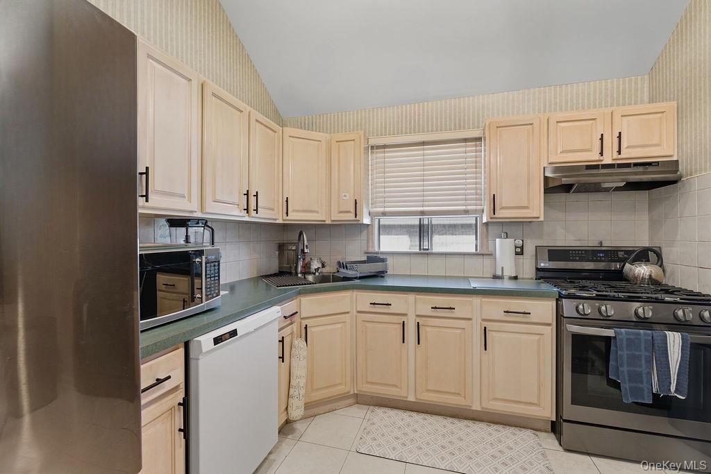 156-14 76th Street, Howard Beach, NY 11414