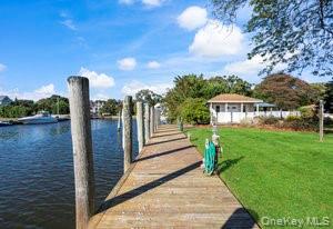 68 E Bayberry Road, Islip, NY 11751