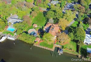 68 E Bayberry Road, Islip, NY 11751