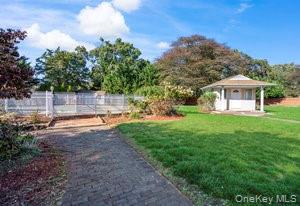 68 E Bayberry Road, Islip, NY 11751