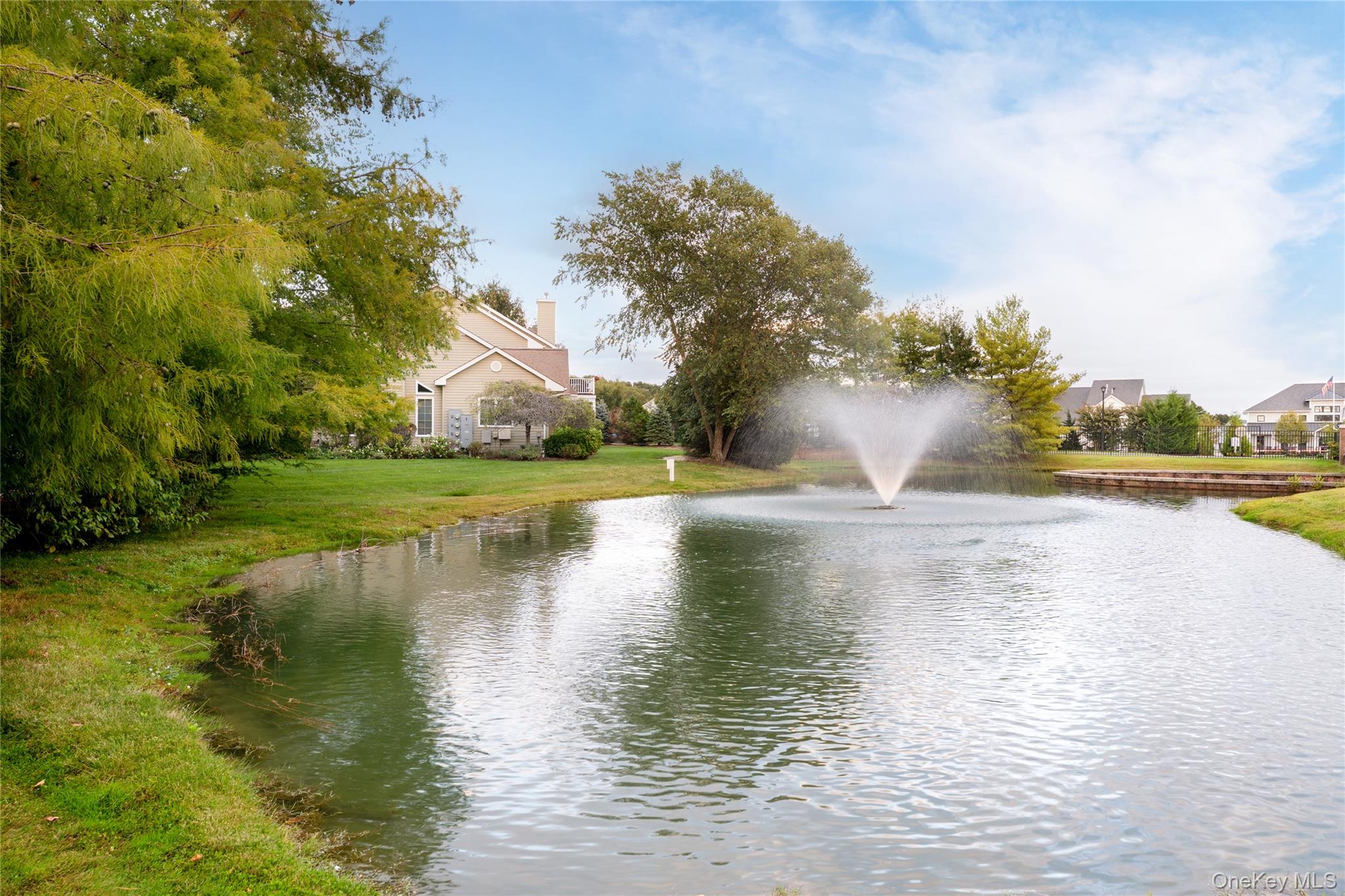 28 Rose Lane # 28, Mount Sinai, NY 11766