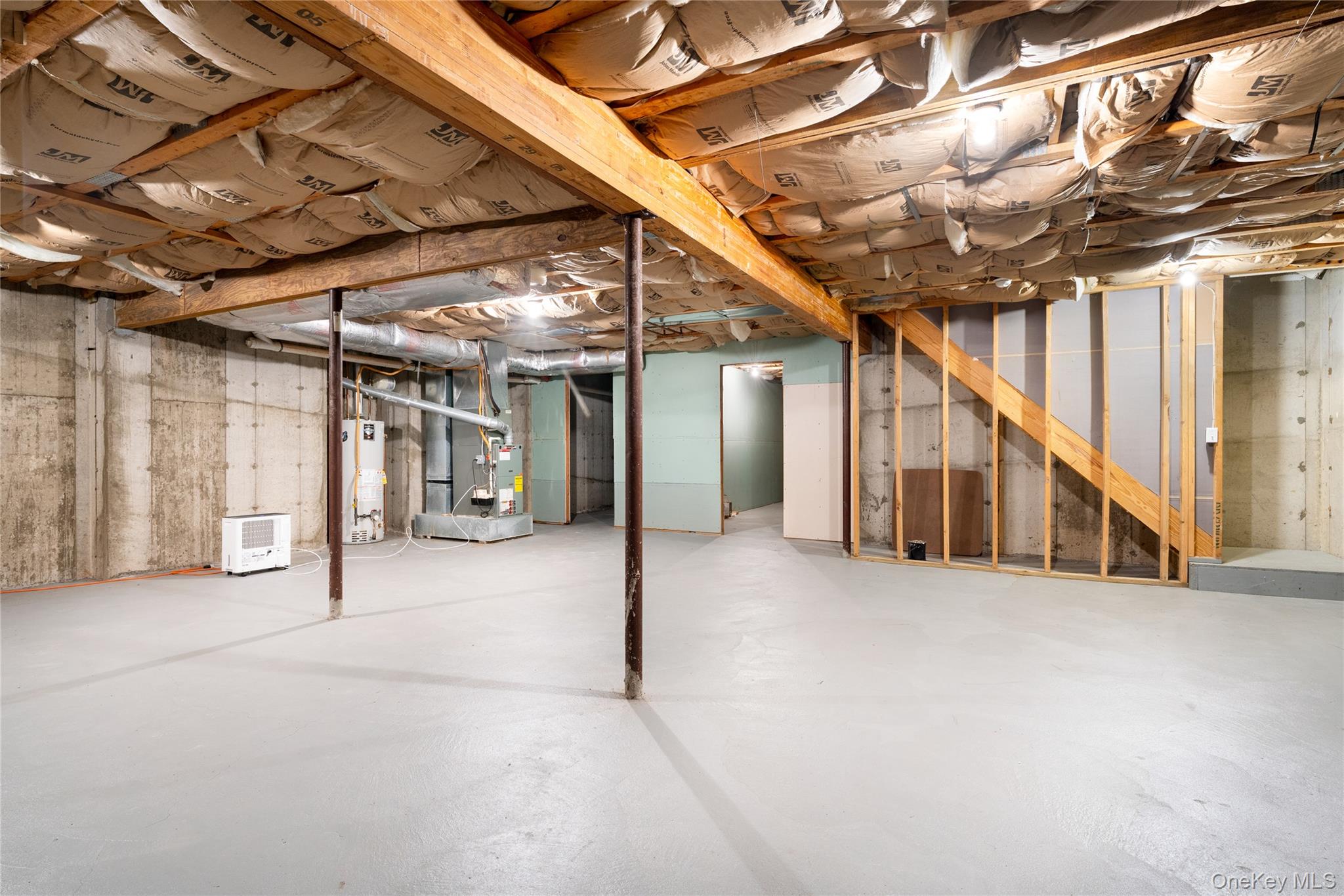 28 Rose Lane # 28, Mount Sinai, NY 11766