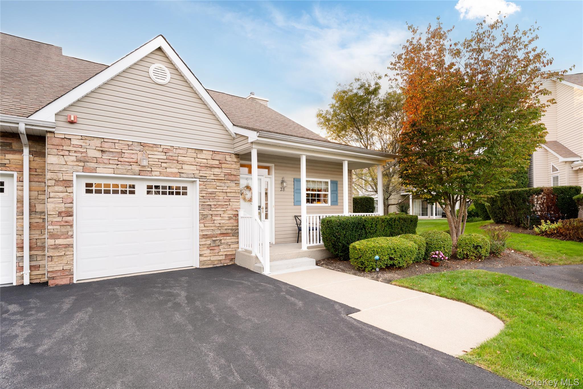 28 Rose Lane # 28, Mount Sinai, NY 11766