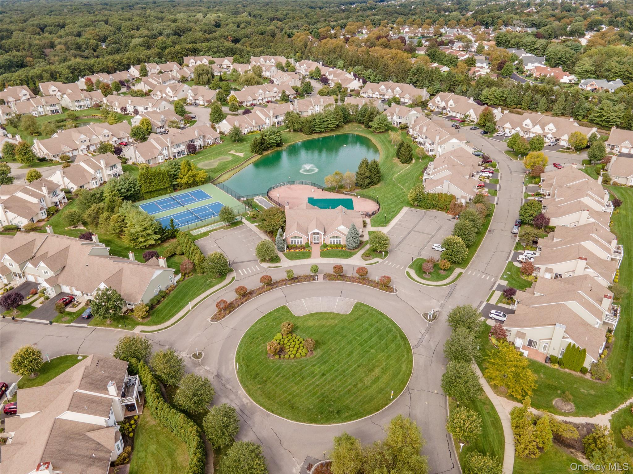 28 Rose Lane # 28, Mount Sinai, NY 11766