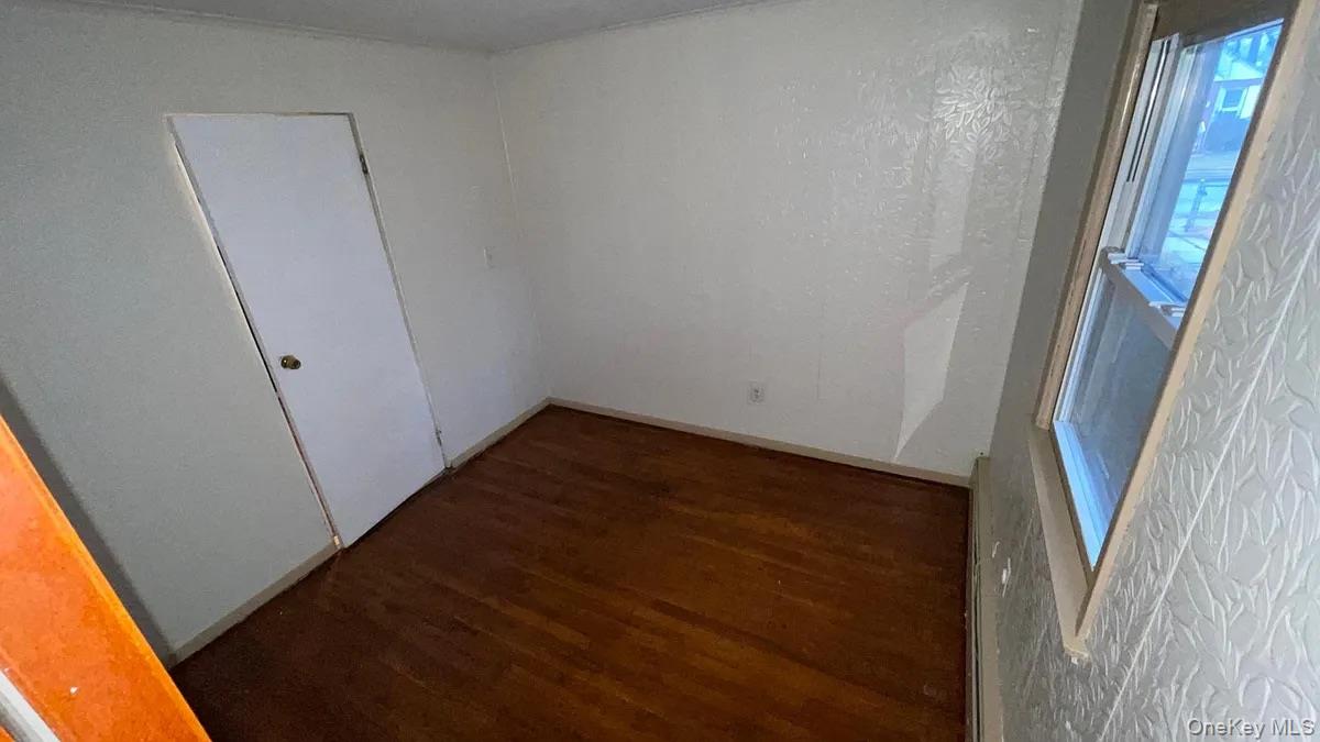 16 Garfield Avenue, Valley Stream, NY 11580