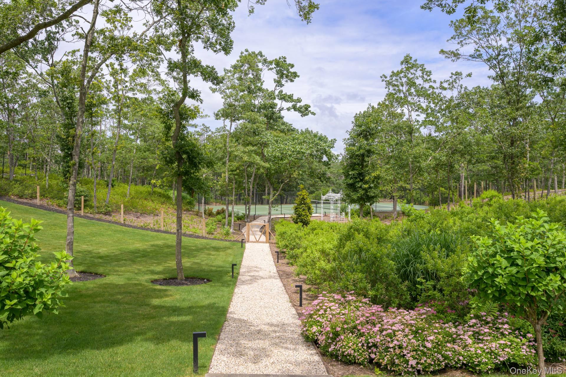 1058 Noyac Path, Water Mill, NY 11976