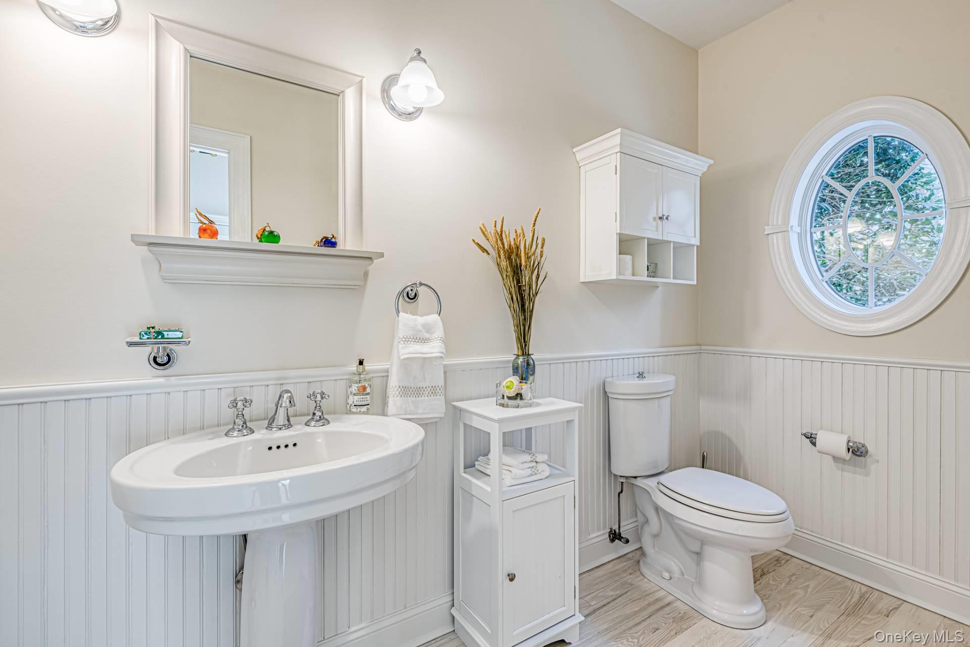 1058 Noyac Path, Water Mill, NY 11976