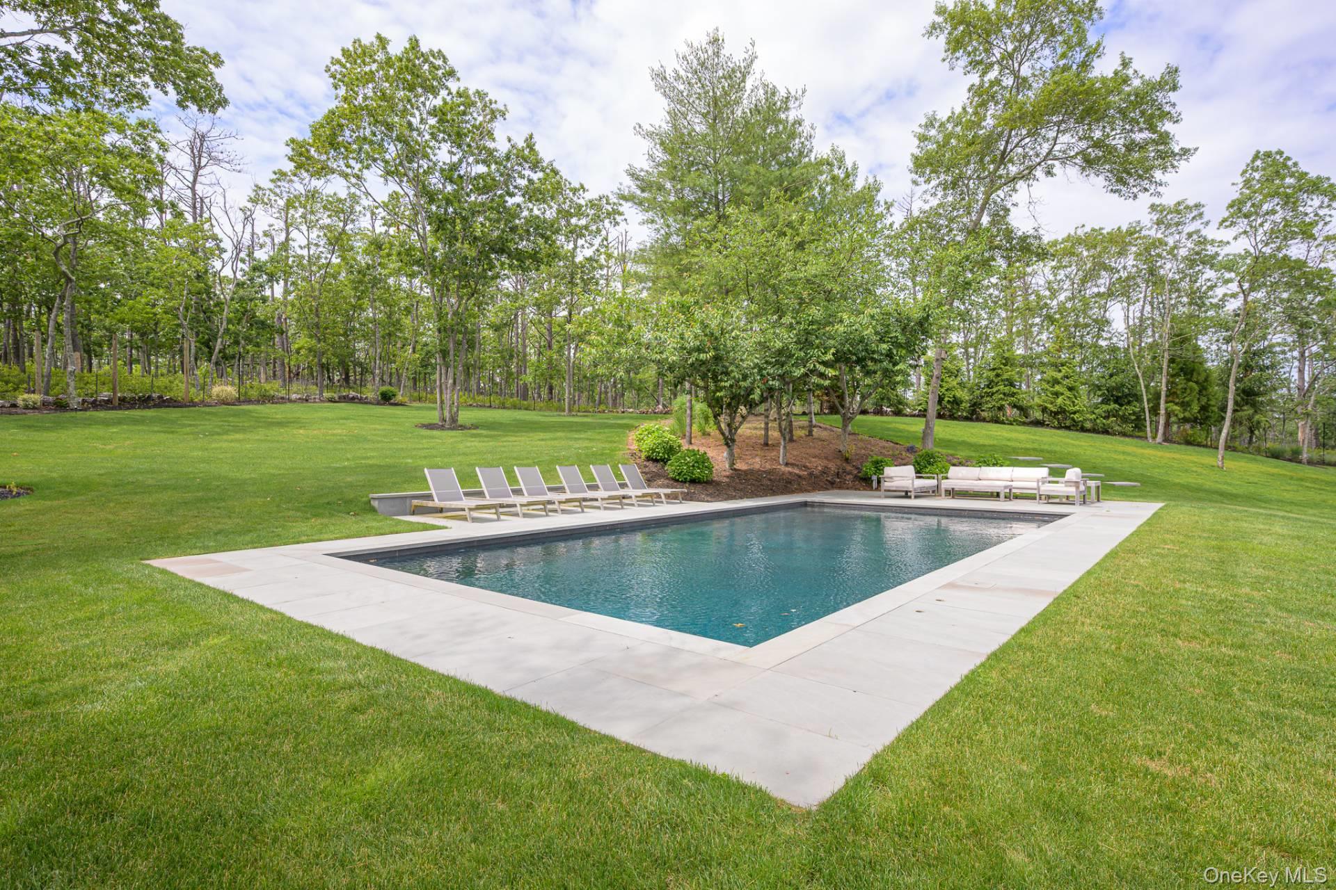 1058 Noyac Path, Water Mill, NY 11976