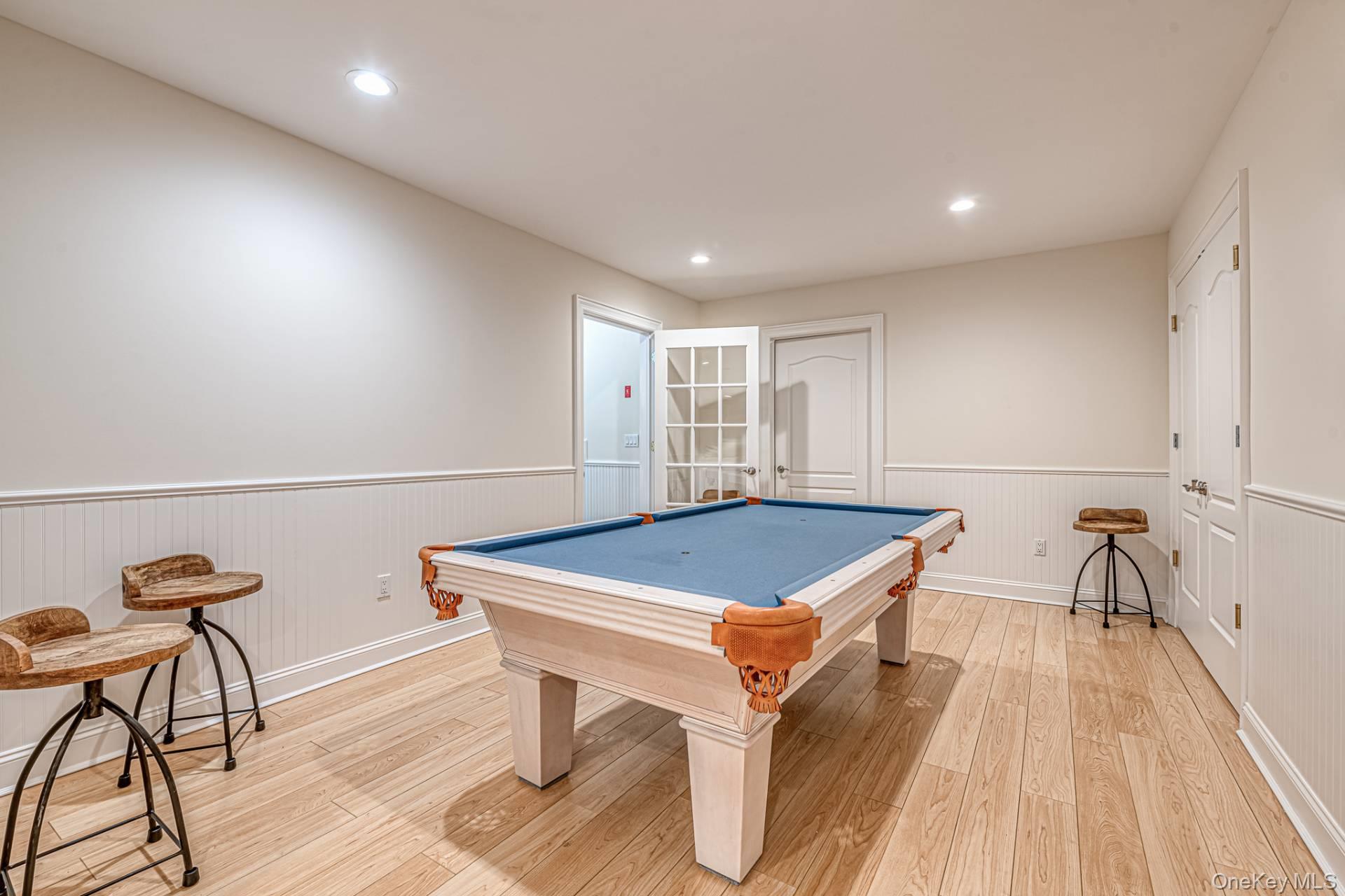 1058 Noyac Path, Water Mill, NY 11976