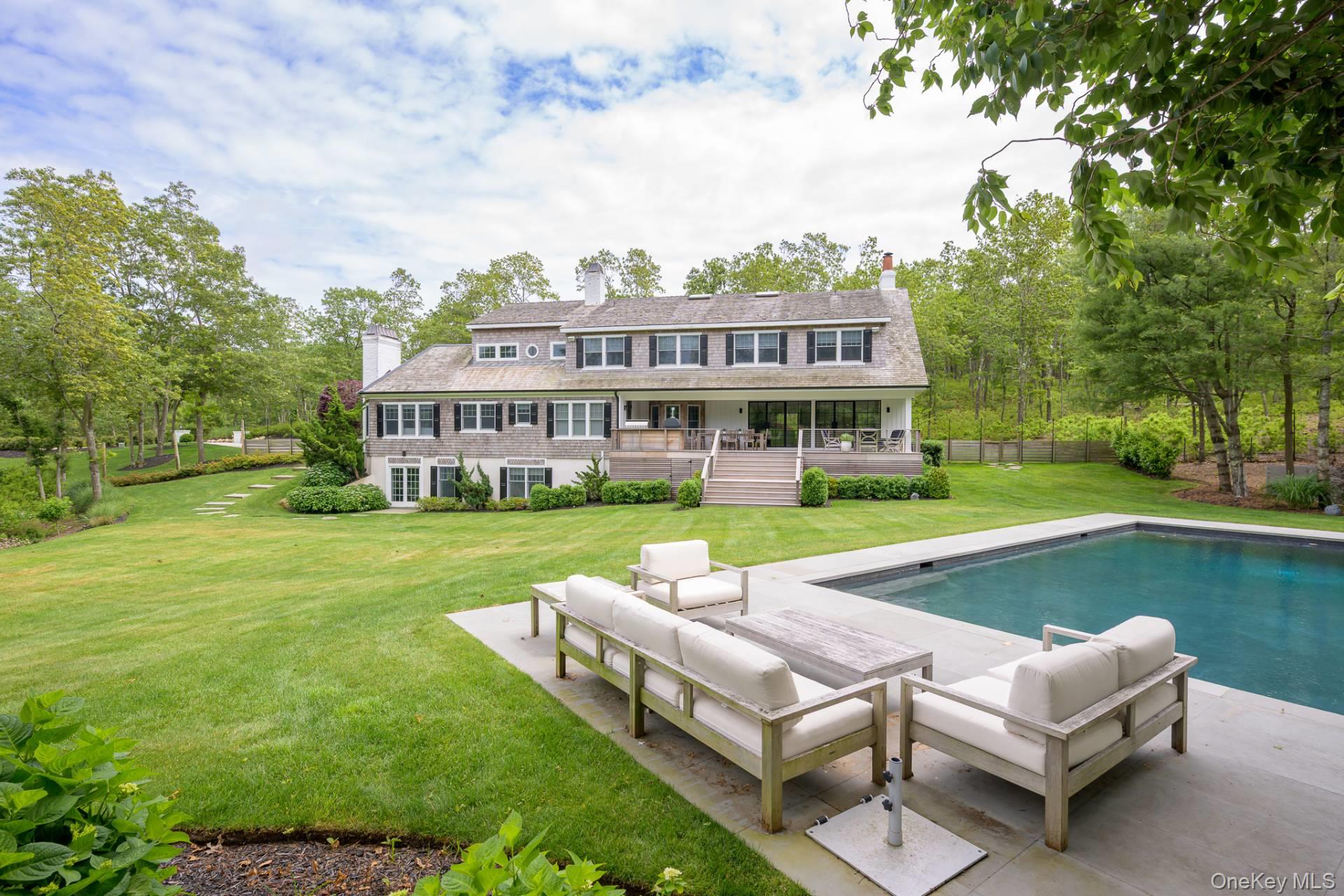 1058 Noyac Path, Water Mill, NY 11976