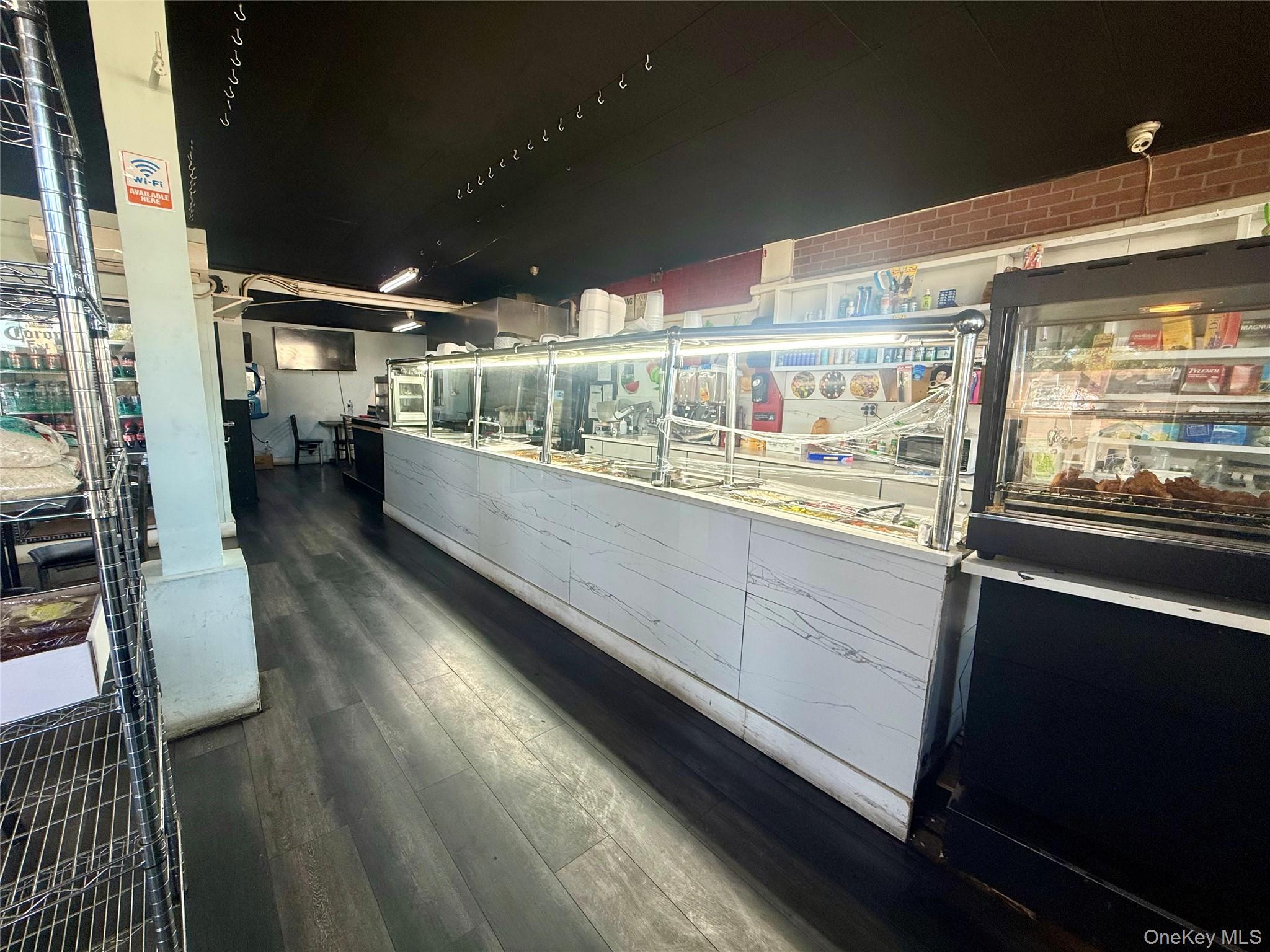 670 Dixon Avenue, Copiague, NY 11726