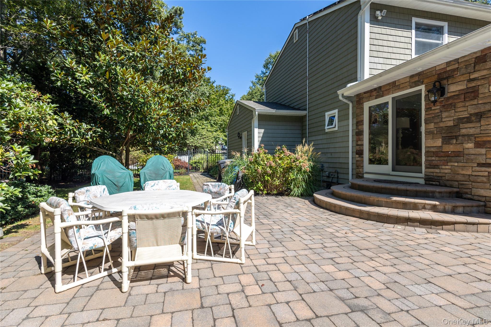 14 Vega Drive, Shoreham, NY 11786