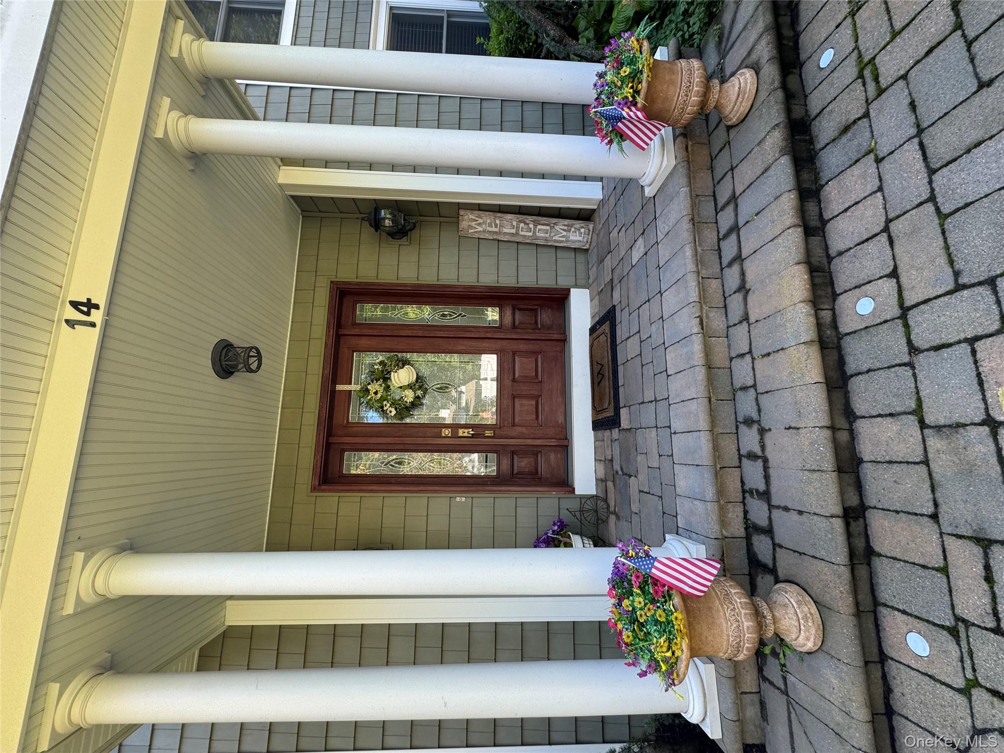 14 Vega Drive, Shoreham, NY 11786