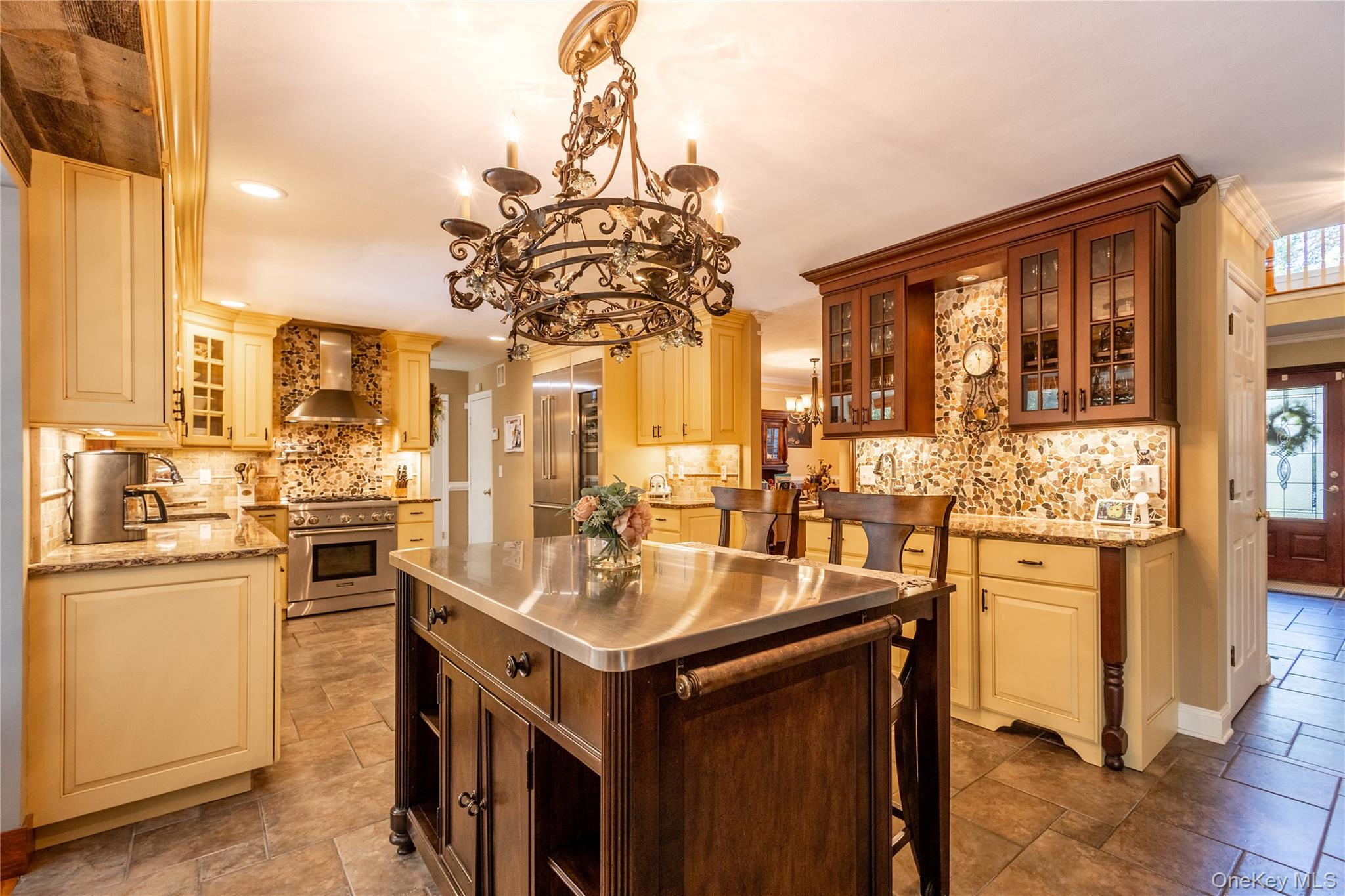 14 Vega Drive, Shoreham, NY 11786