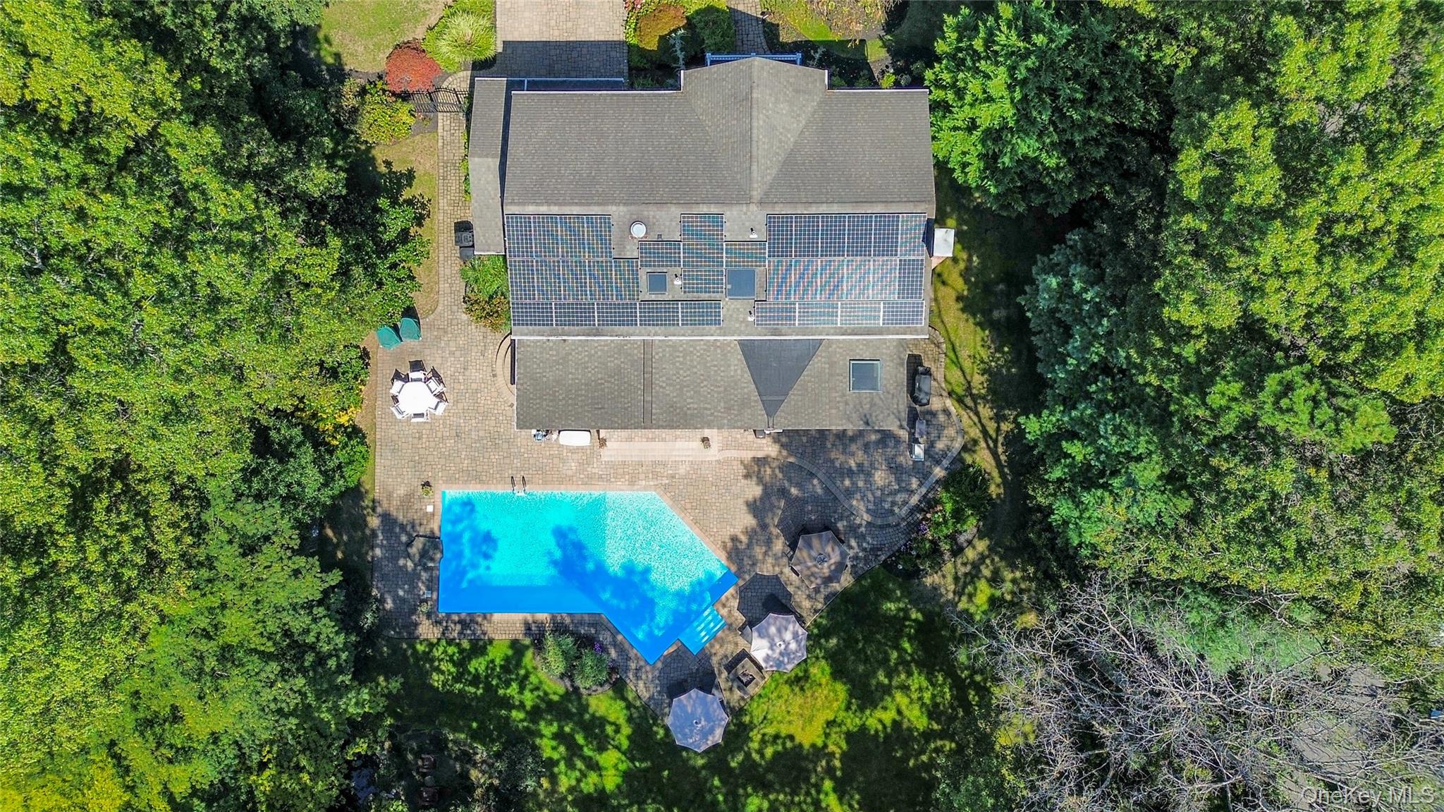 14 Vega Drive, Shoreham, NY 11786