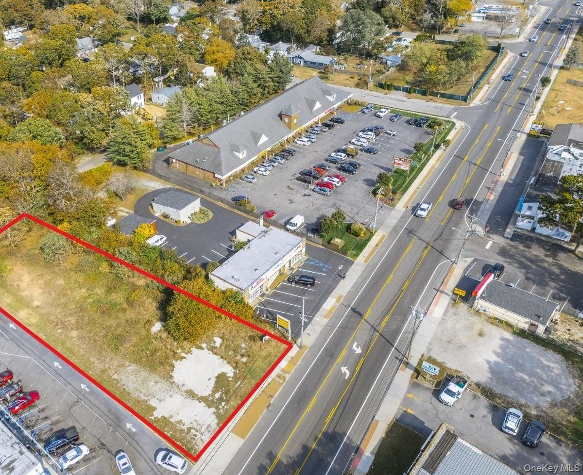 1467 Montauk Highway, Mastic, NY 11950