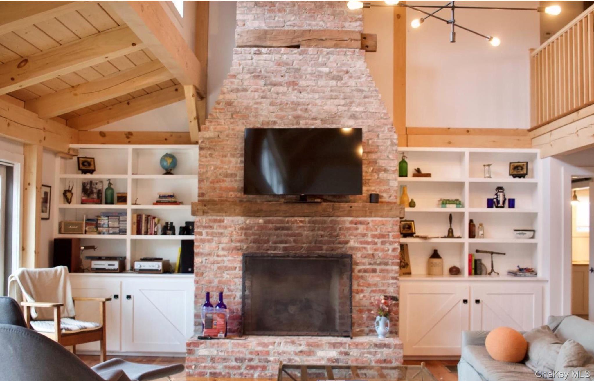 23 Raccoon Forks Road, Chatham, NY 12136