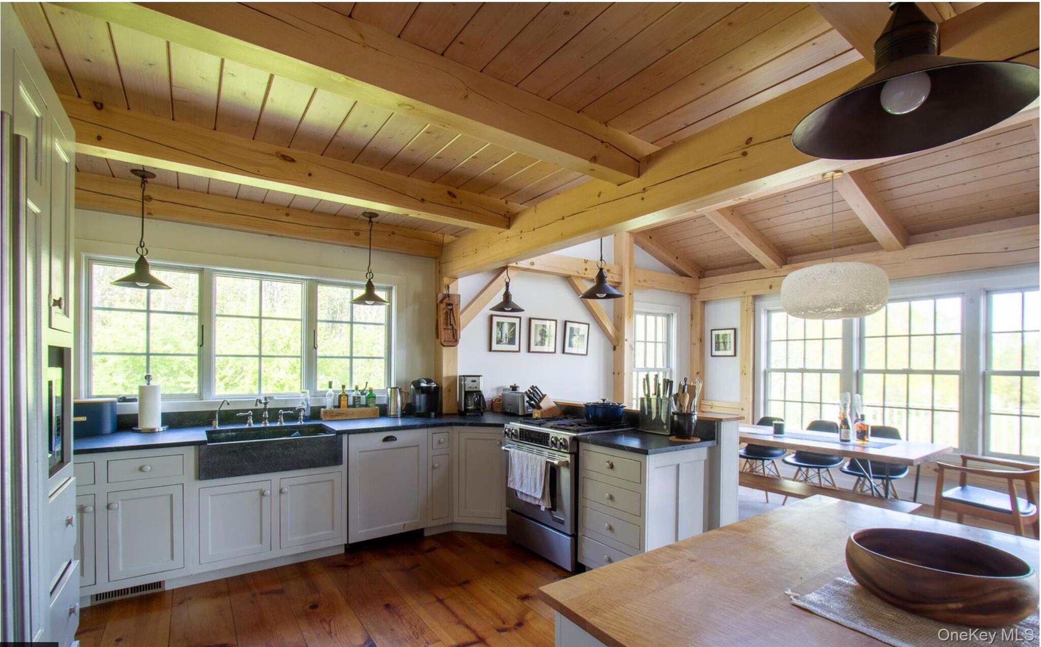 23 Raccoon Forks Road, Chatham, NY 12136