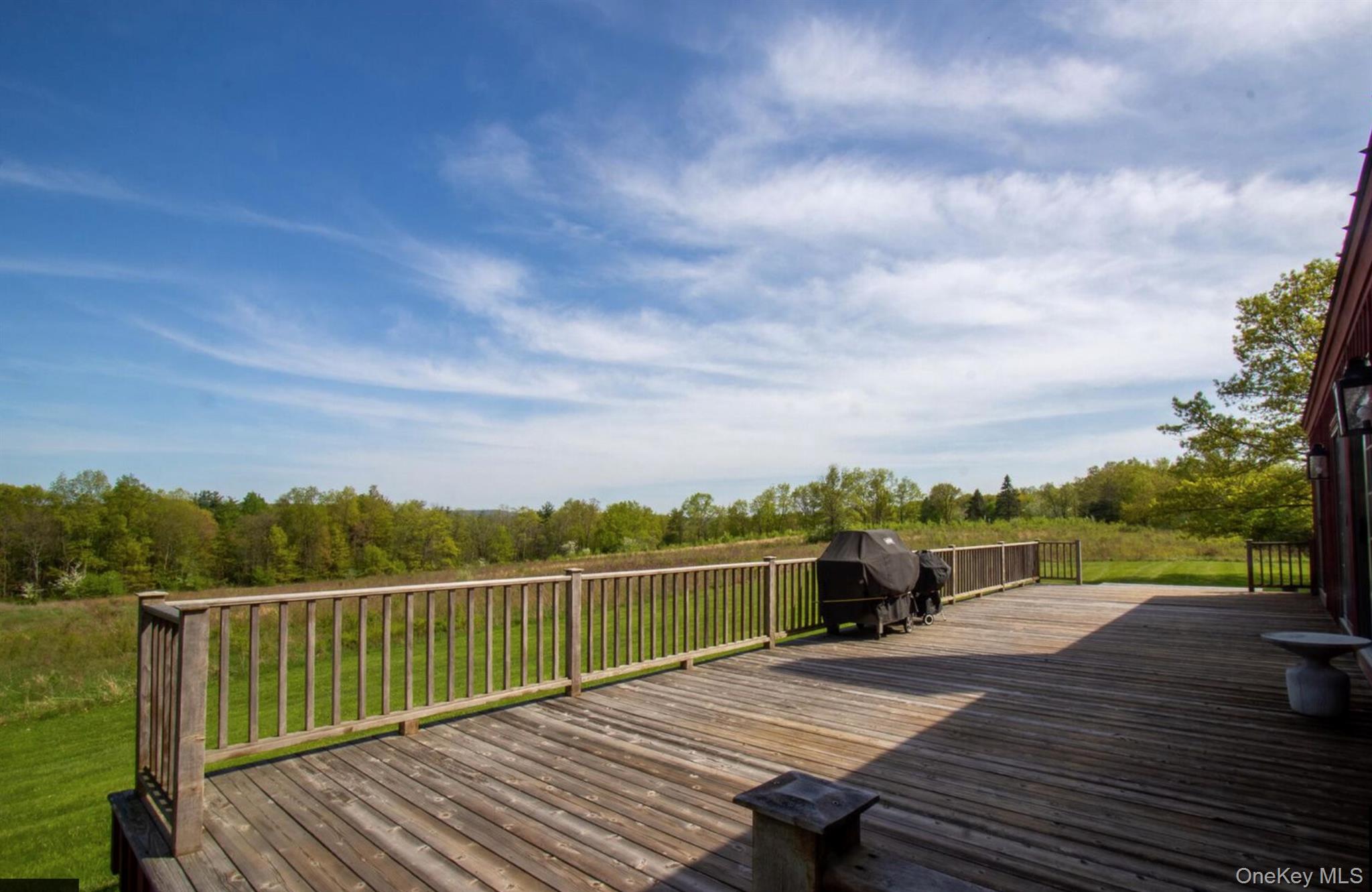 23 Raccoon Forks Road, Chatham, NY 12136