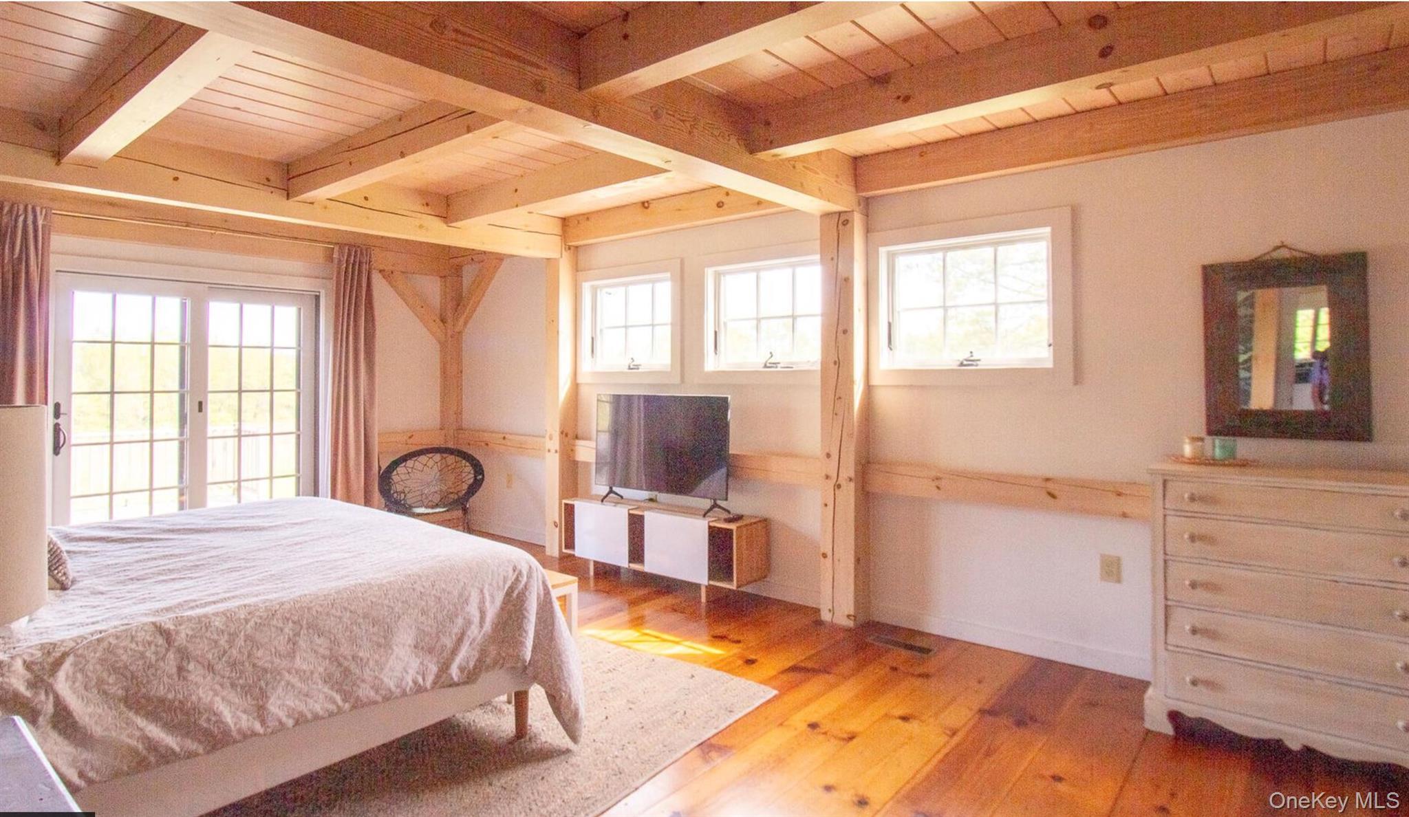 23 Raccoon Forks Road, Chatham, NY 12136