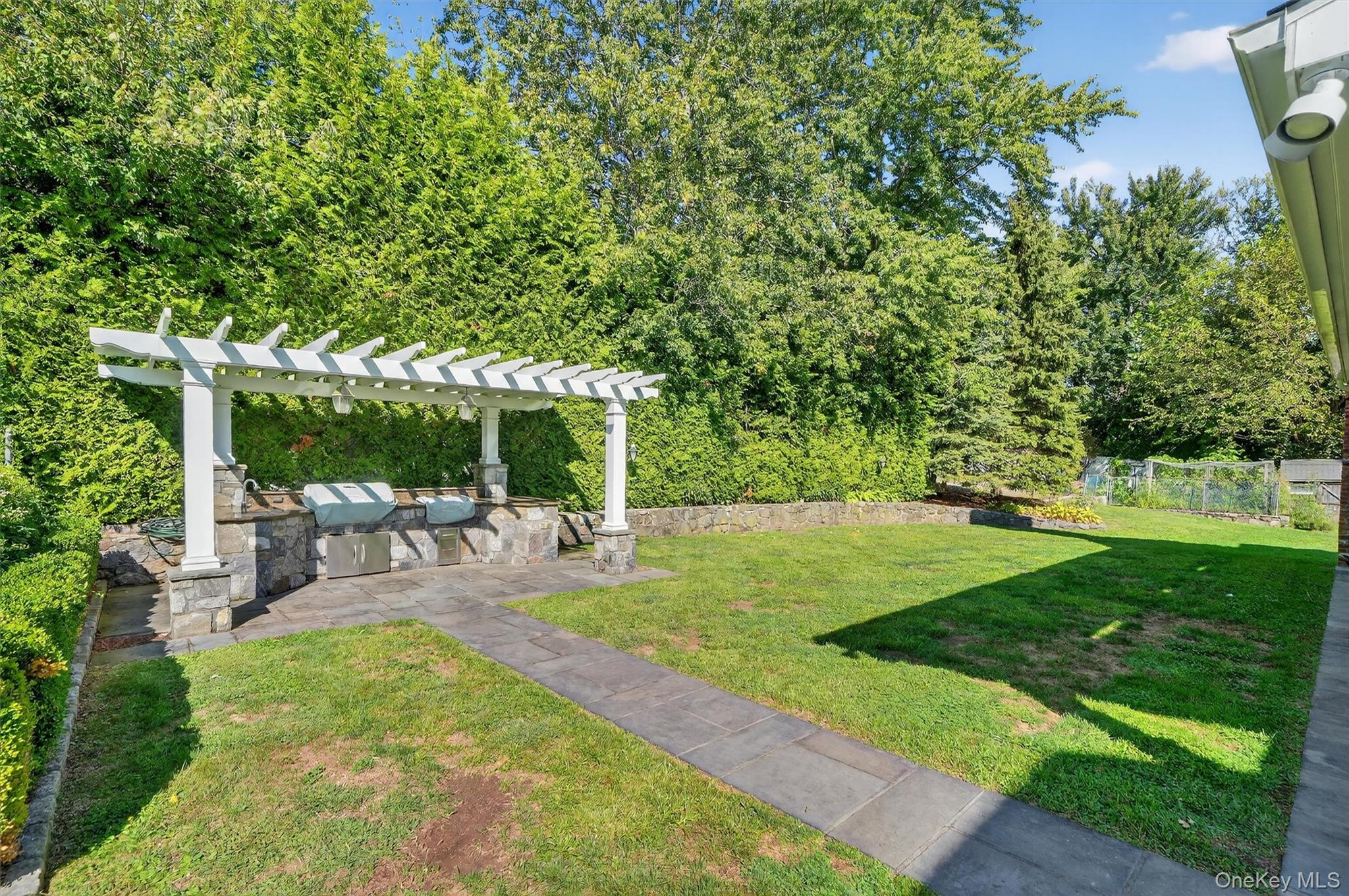 11 Knollwood Drive, Ossining, NY 10562