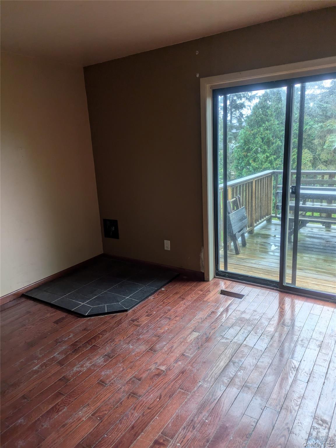 6905 Chelsea Cove N, Hopewell Junction, NY 12533