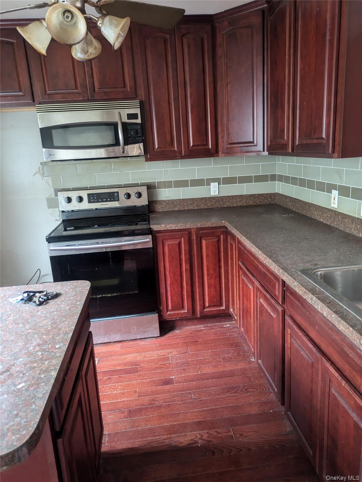 6905 Chelsea Cove N, Hopewell Junction, NY 12533