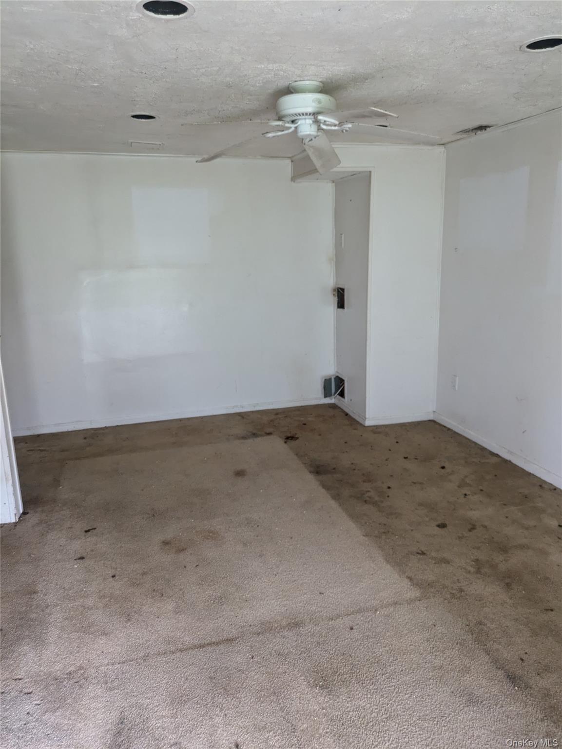 6905 Chelsea Cove N, Hopewell Junction, NY 12533