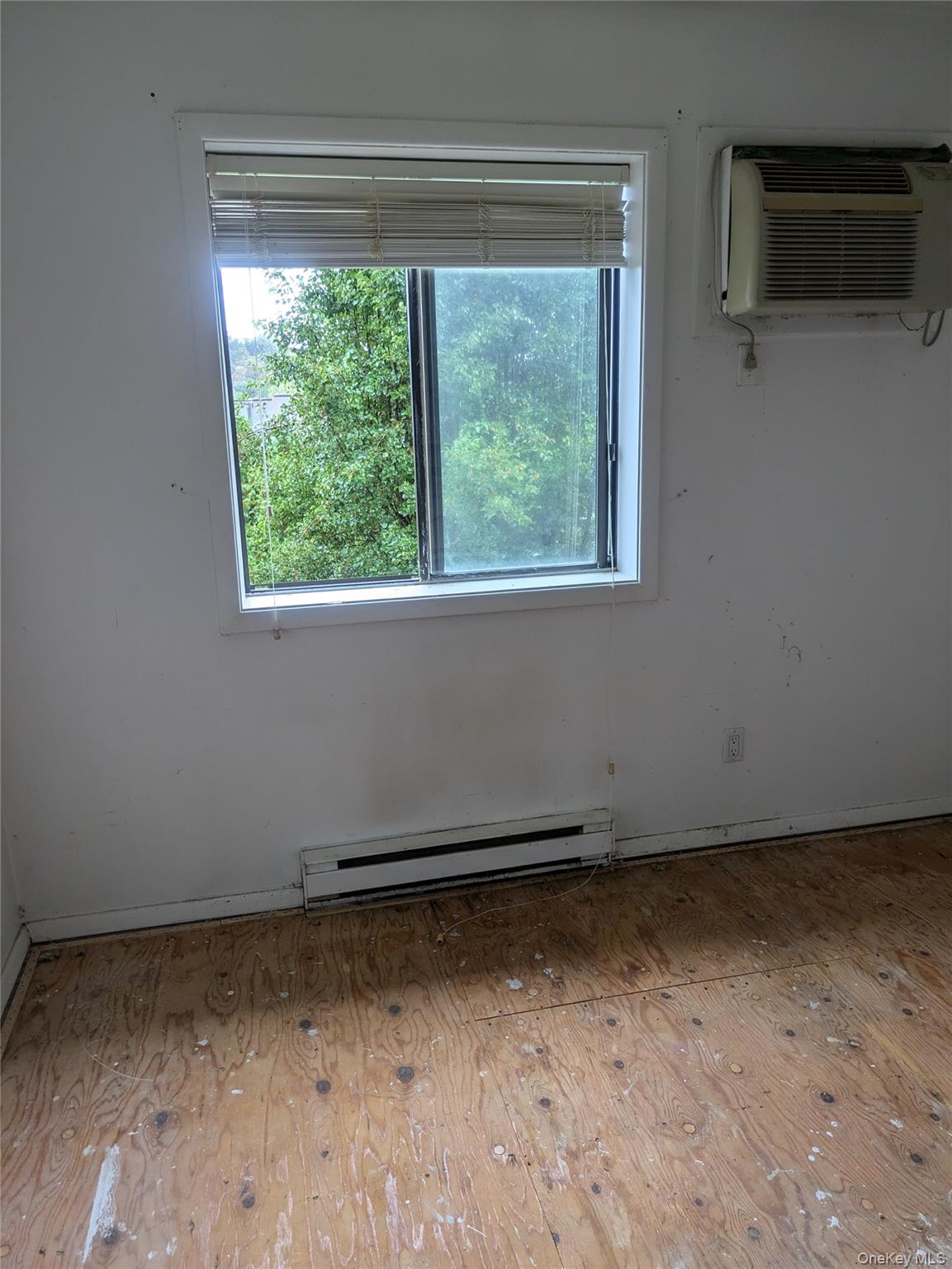 6905 Chelsea Cove N, Hopewell Junction, NY 12533