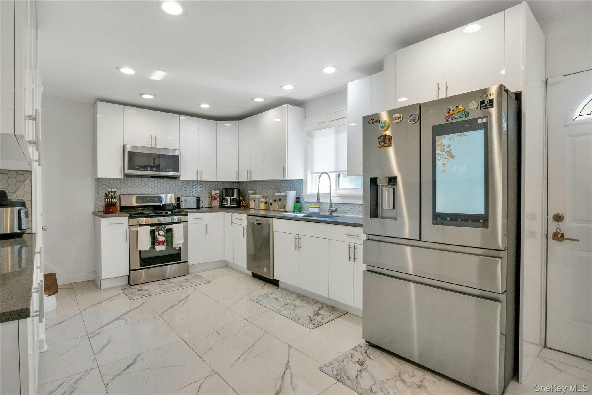 290 E Sidney Avenue, Mount Vernon, NY 10553