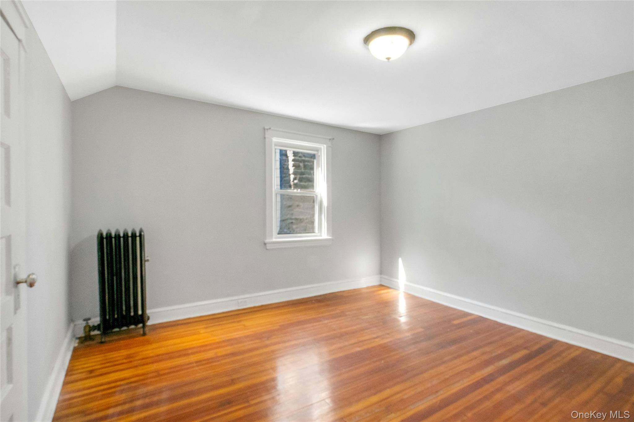 290 E Sidney Avenue, Mount Vernon, NY 10553