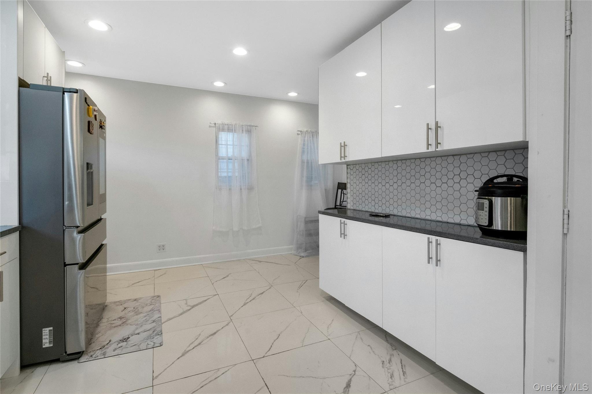 290 E Sidney Avenue, Mount Vernon, NY 10553